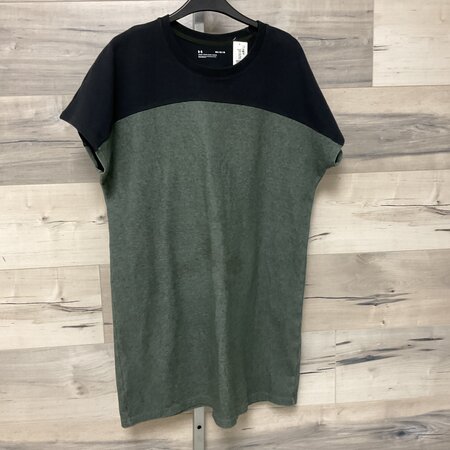 Green and Black Tshirt Dress Size M