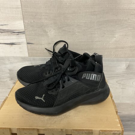 Black Airy Sneakers Size 4.5