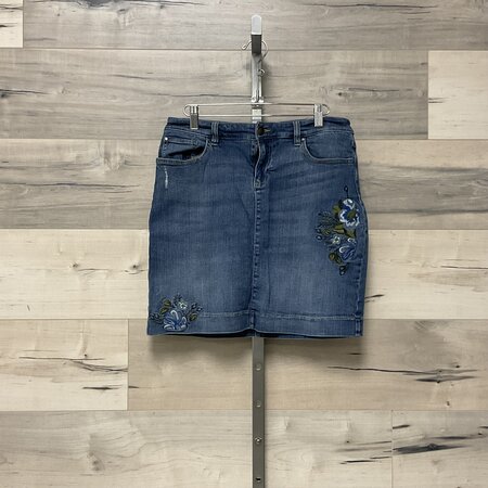 Jean Skorts with Embroidered Flowers - Size 10