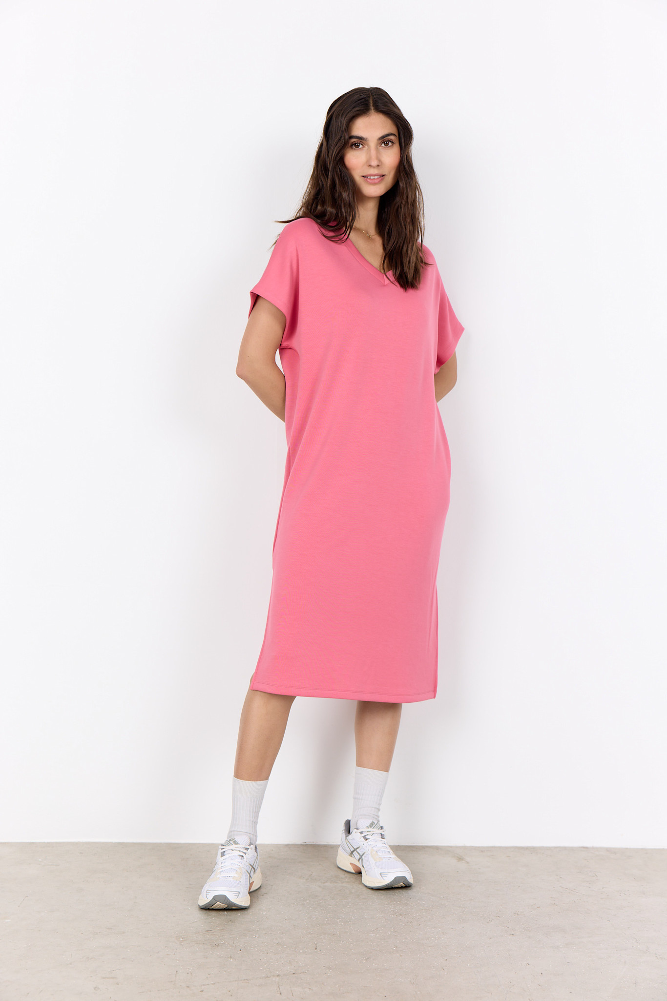 Ladies Knitted Dress Below Knee Black/Pink