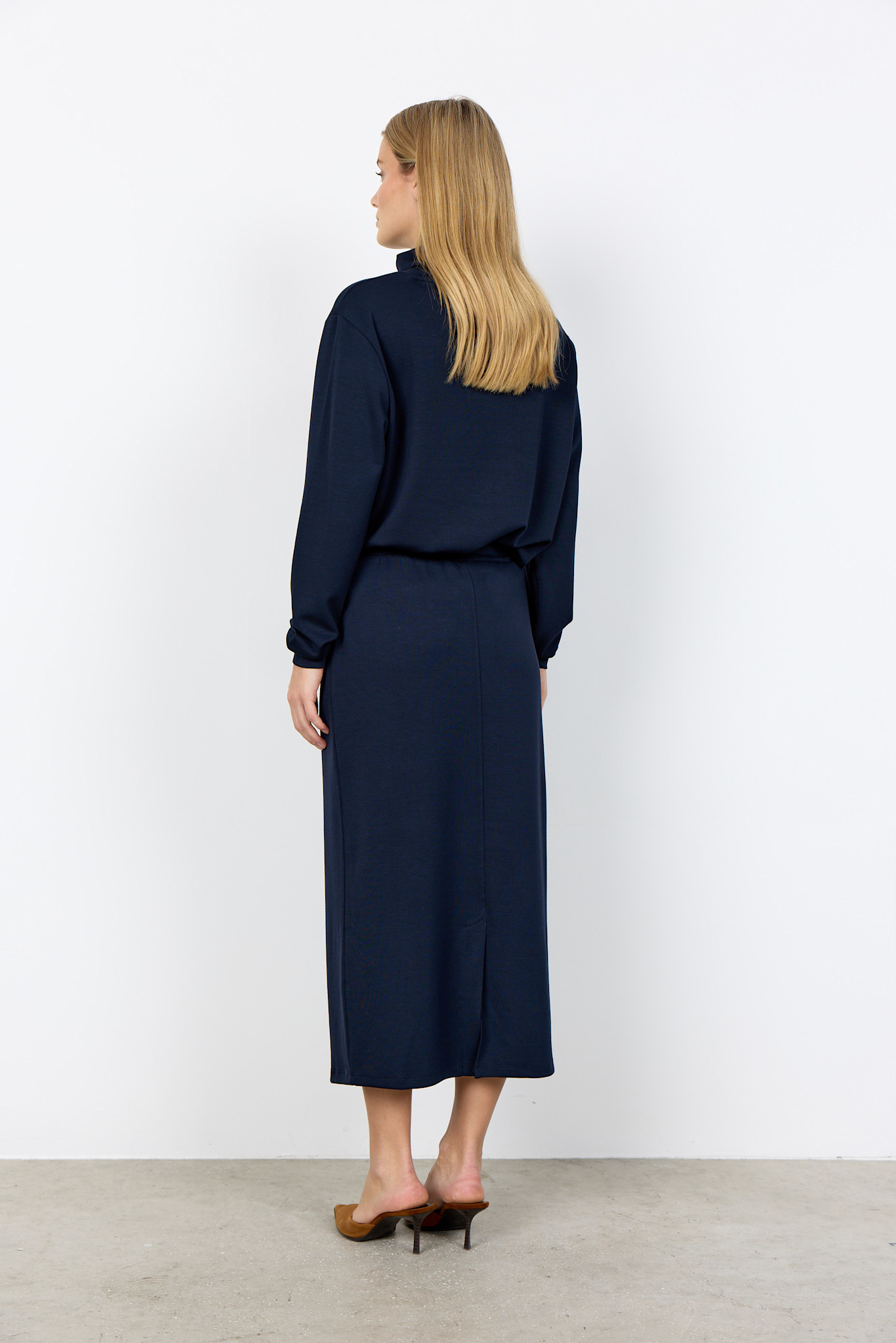 Long Knitted Skirt Navy/Black