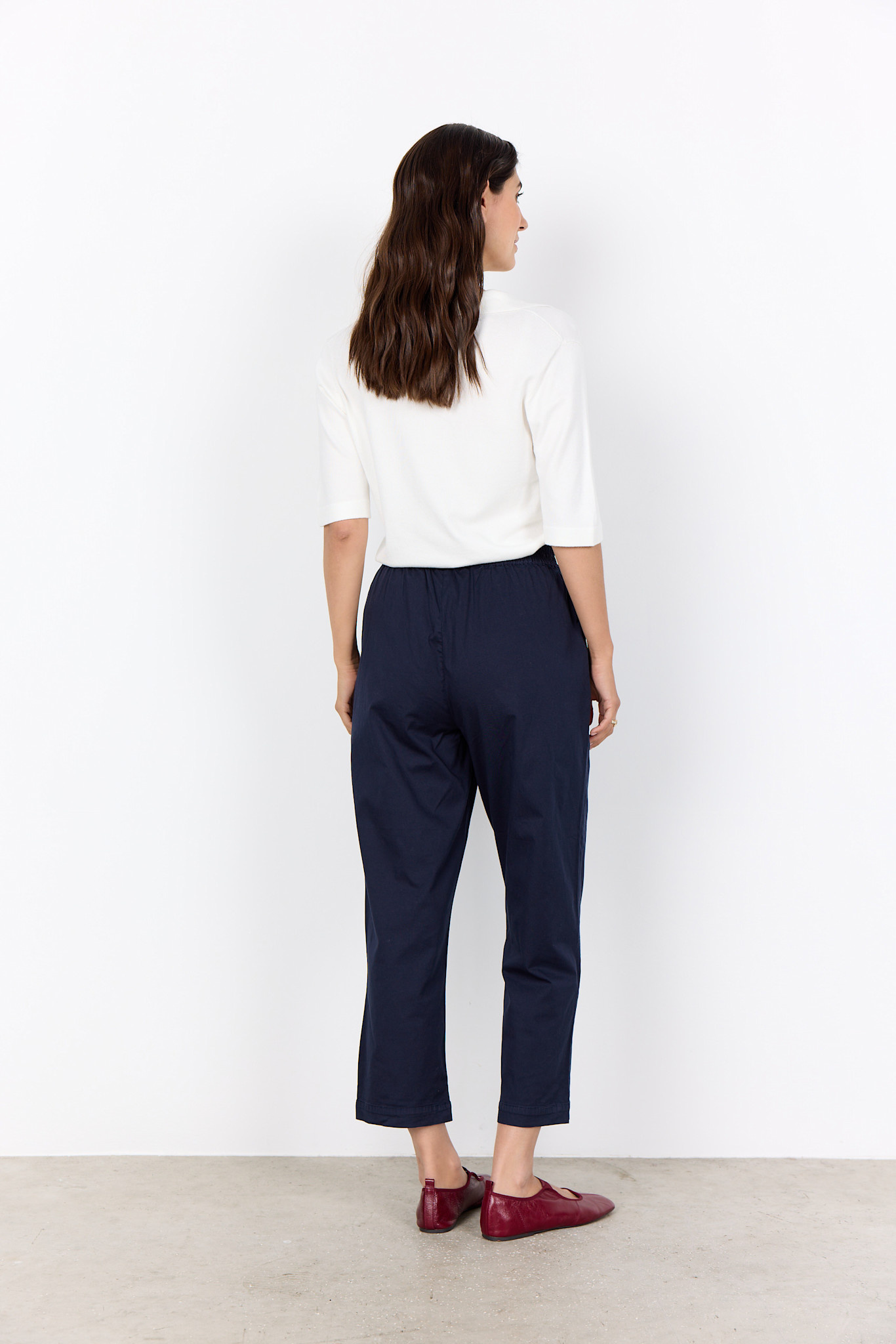 Offwhite Ladies Knitted Top V-Collar