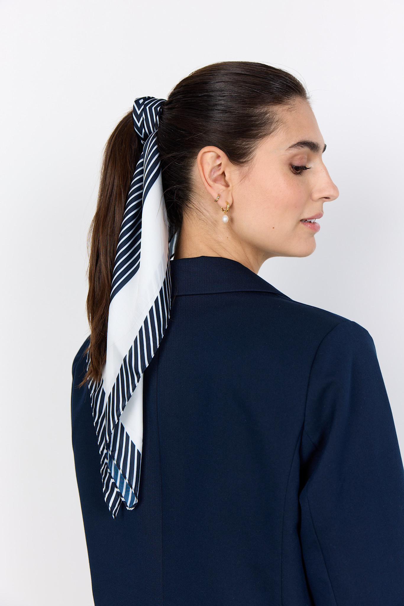 Ladies Woven Scraf Navy Combi