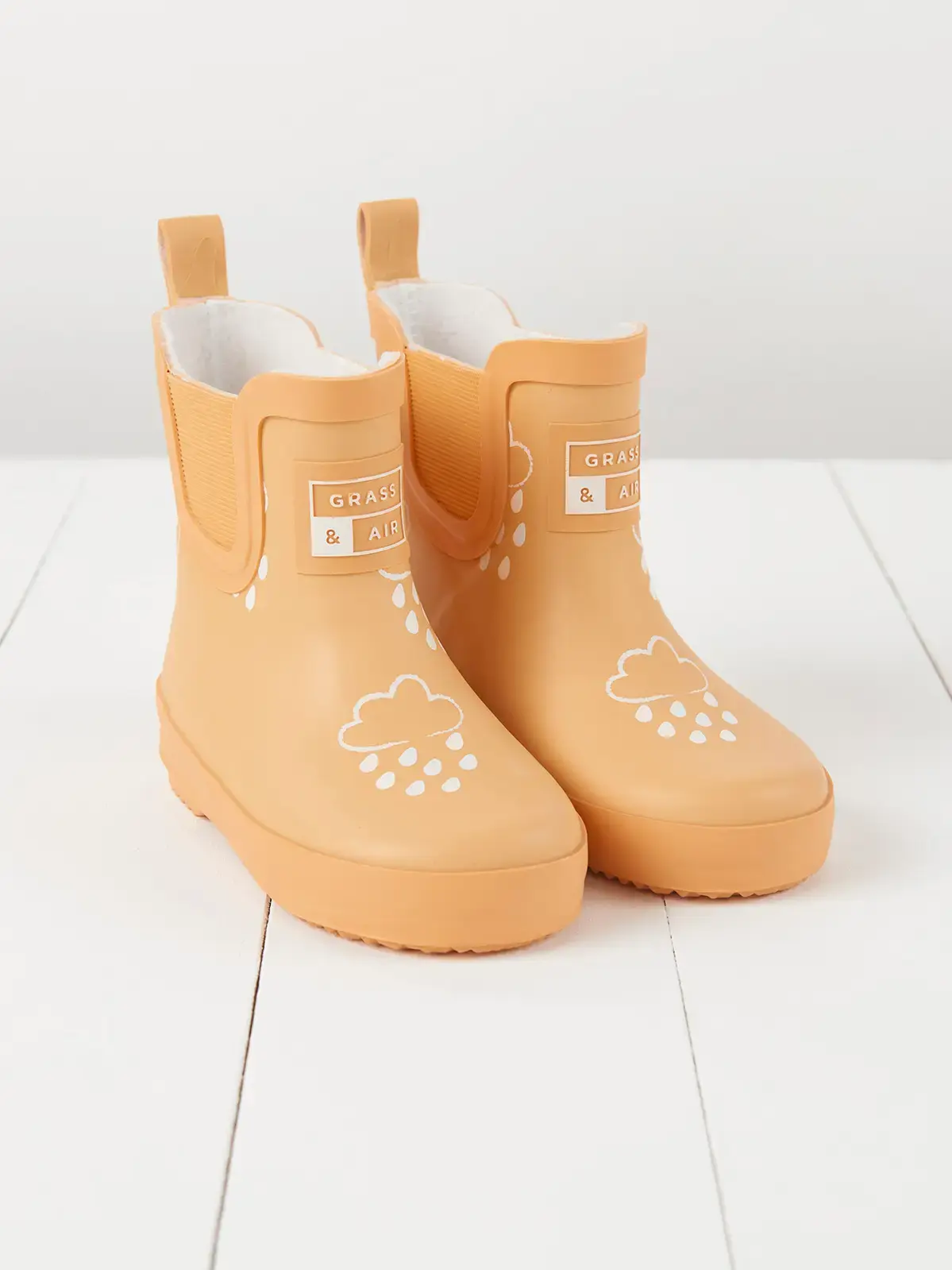 Peach Short Colour-Changing Kids Wellies