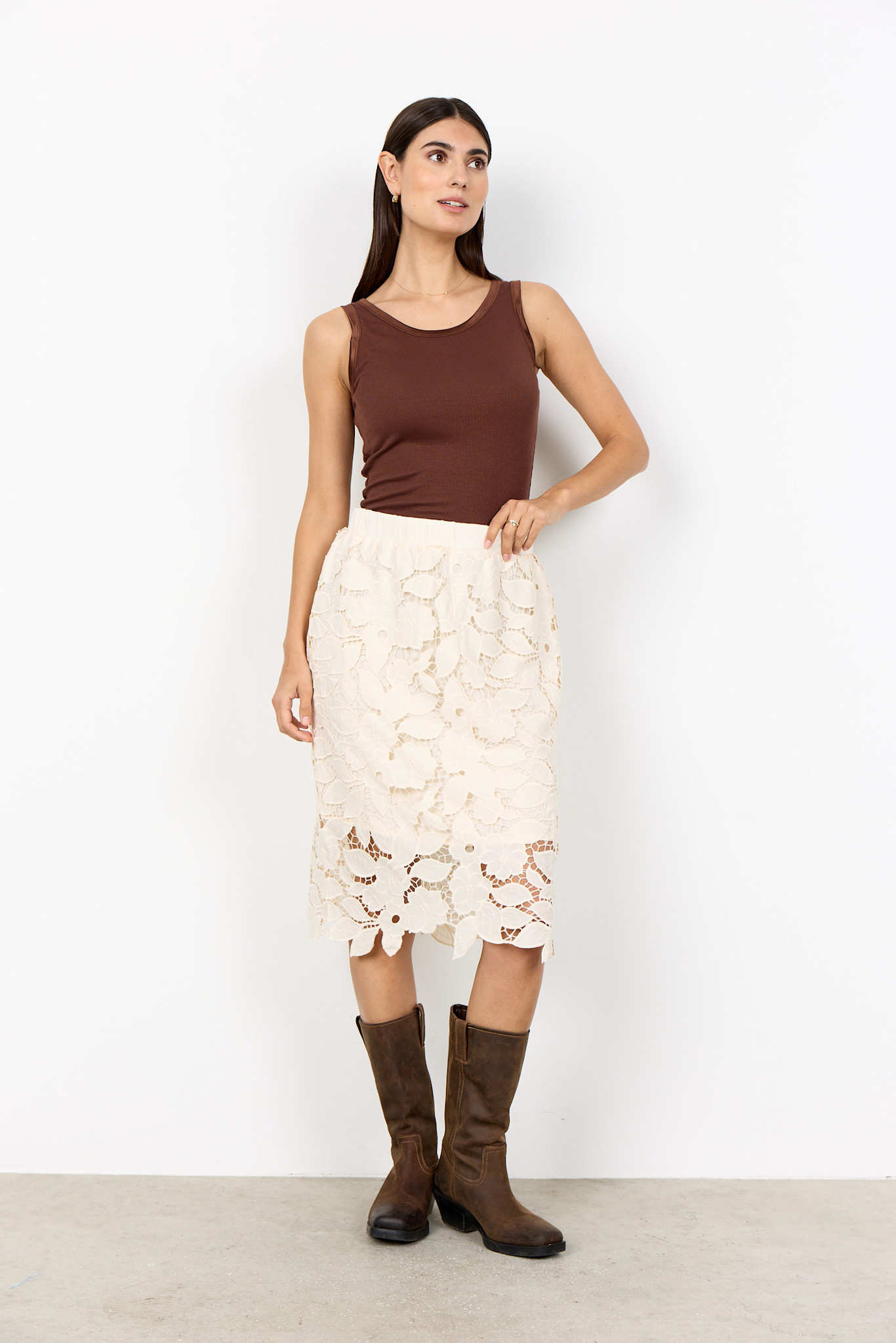 Woven Skirt Cream Flower Detail