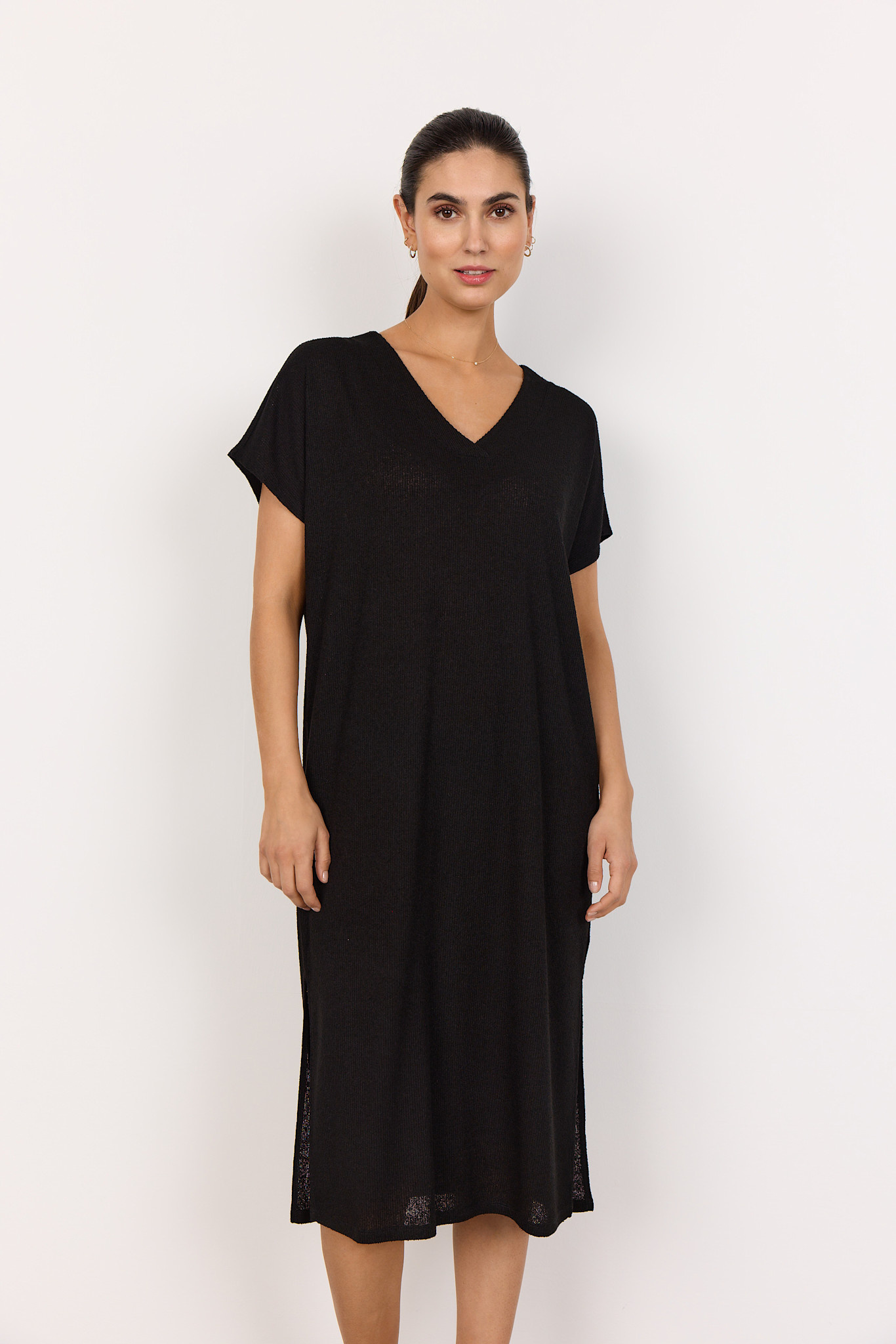 Ladies Knitted Dress V-neck