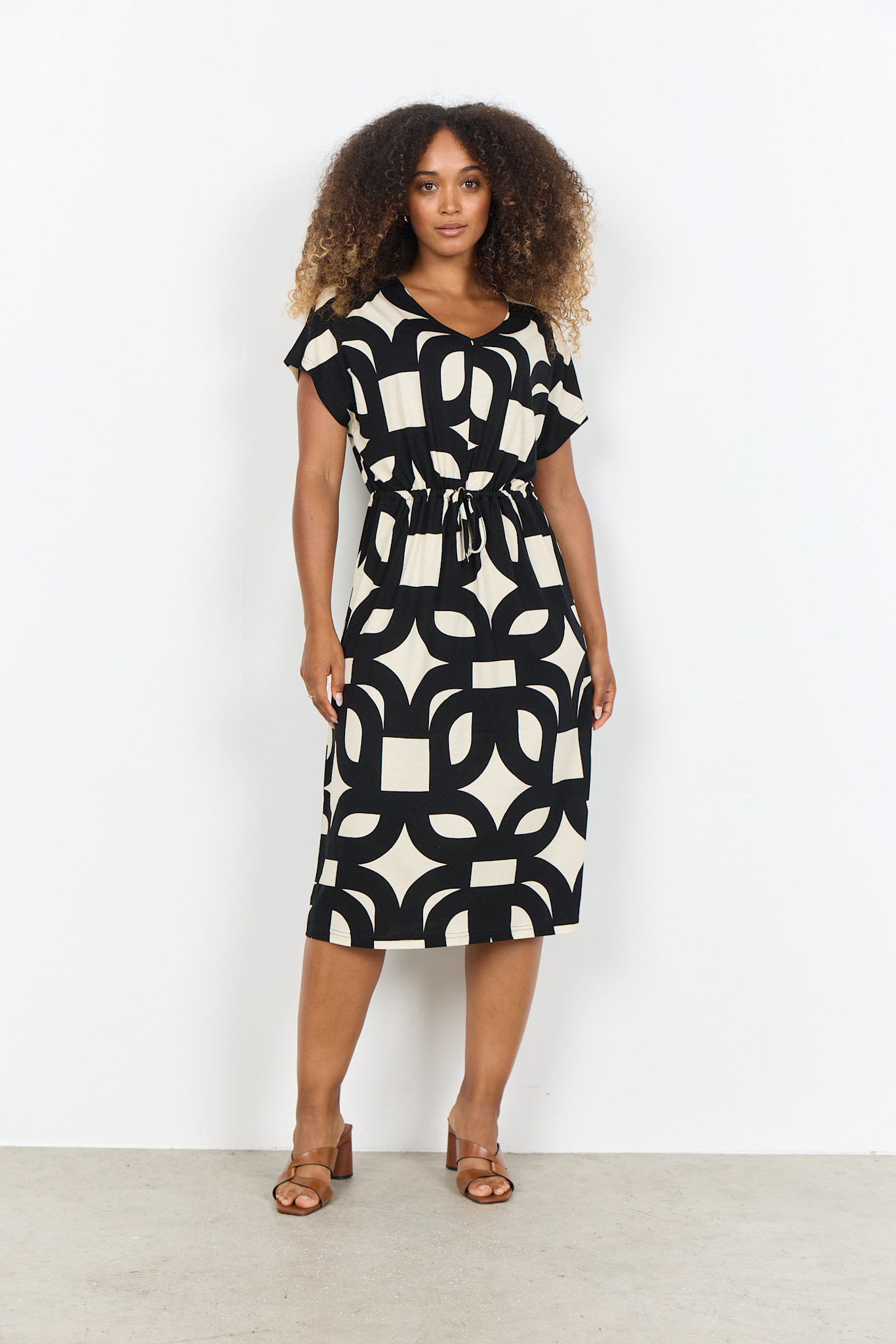 Black White Pattern Knitted Dress