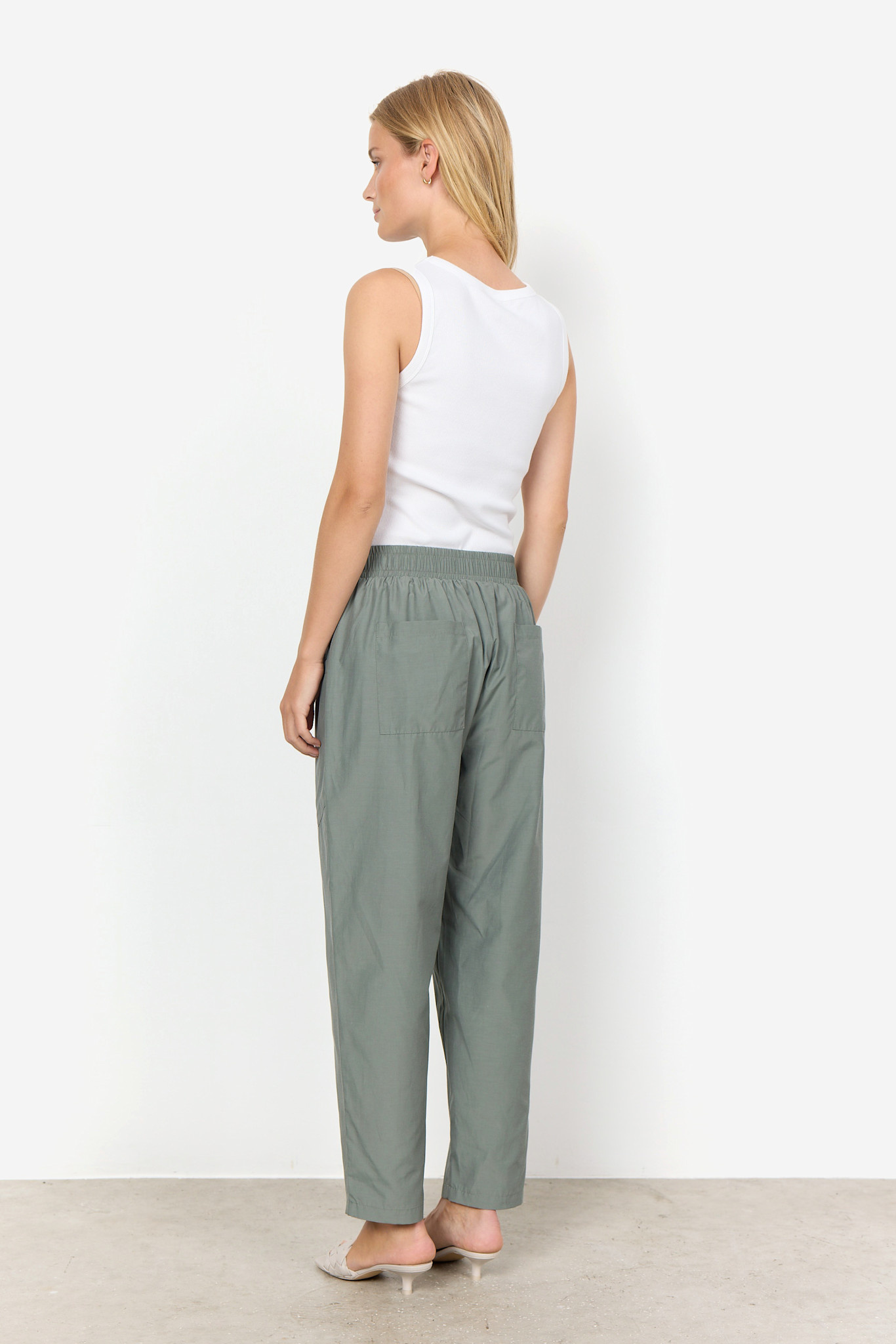 Knitted Tanktop (White/Black)