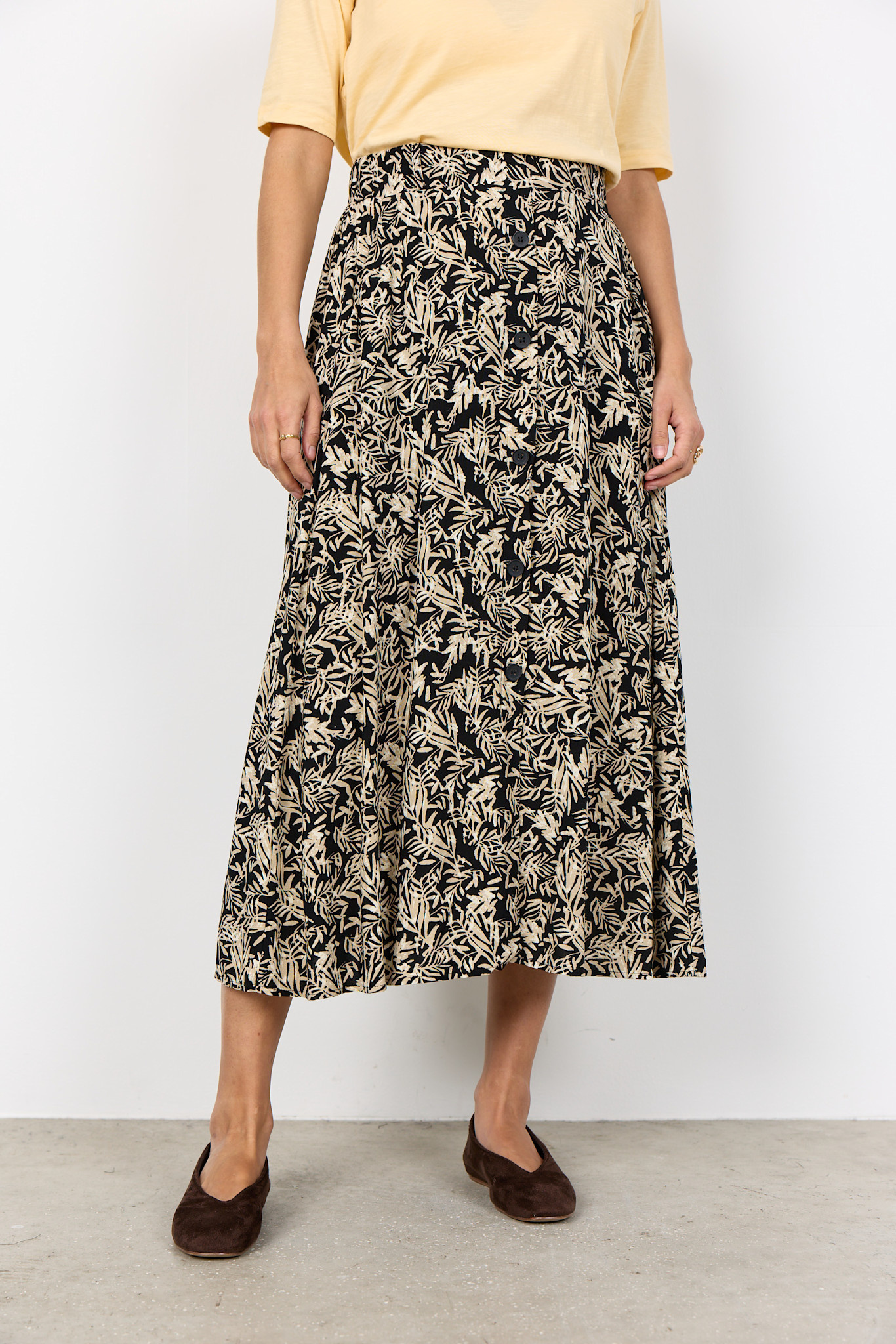Black White Combi Woven Skirt Leaves