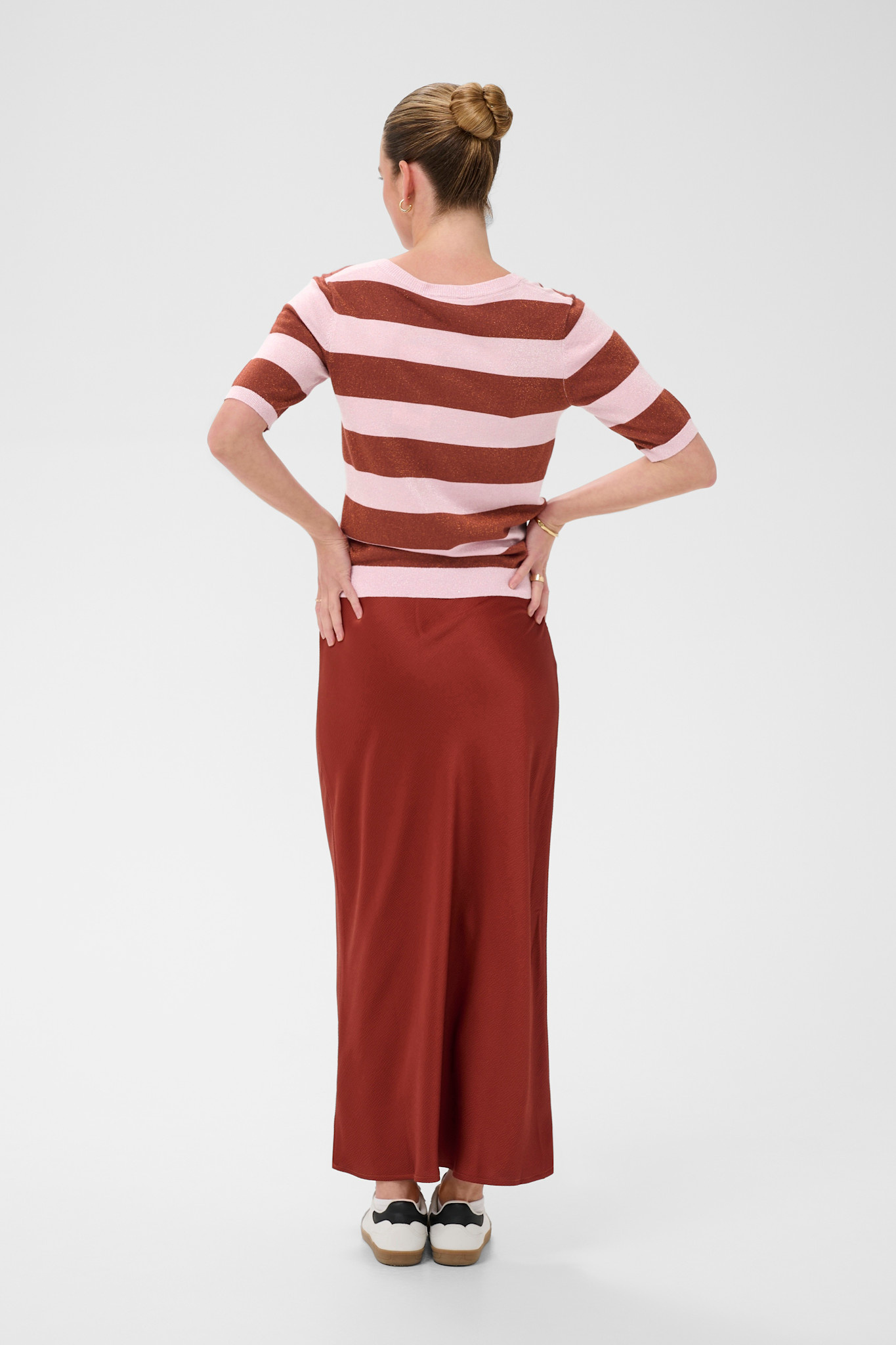 KAregina Stripe V-neck Pullover Henna Shiny