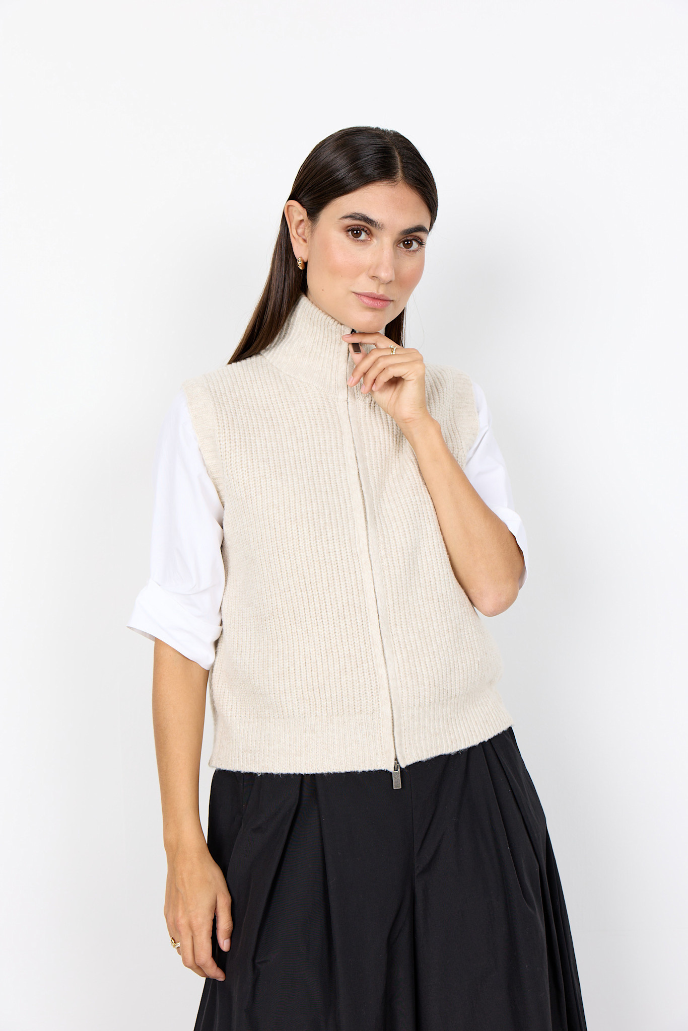 Cream Melange Knitted No Sleeve Cardigan
