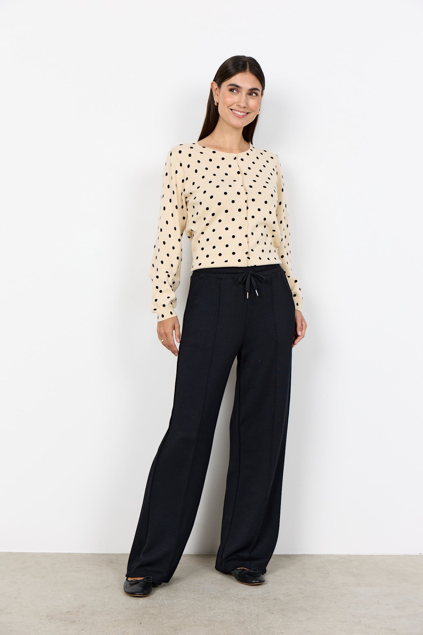 Cream Combi Pokadot Knitted Sweater
