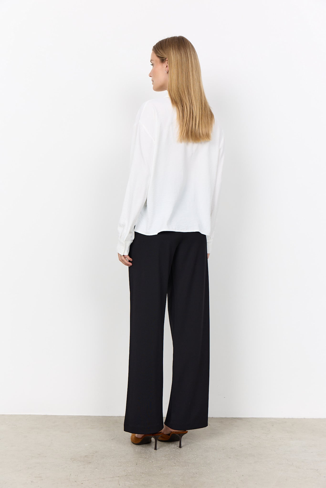 Offwhite Knitted Blouse