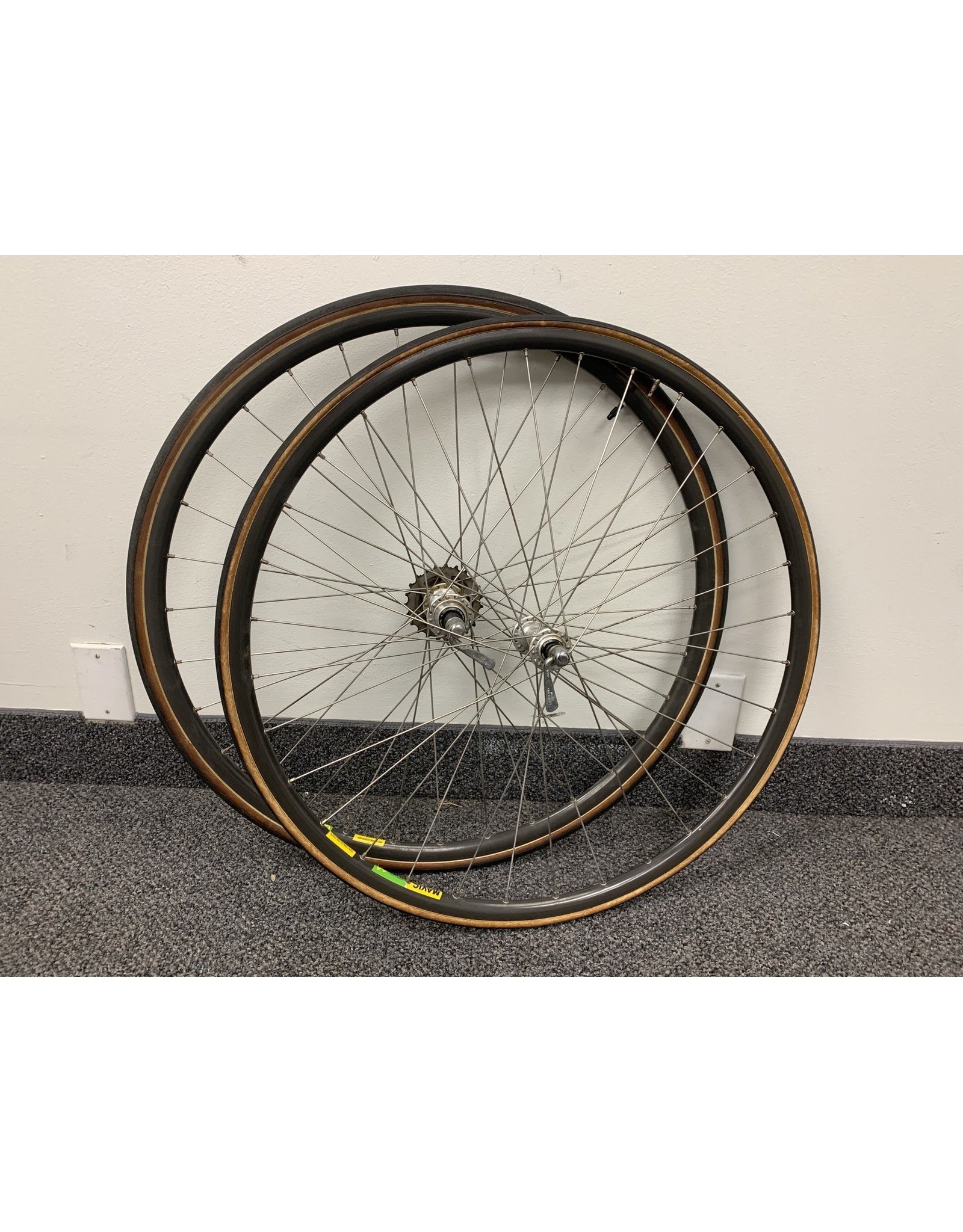 700C Mavic Mach 2 tubular wheelset 130mm 8,9,10 speed hub QR