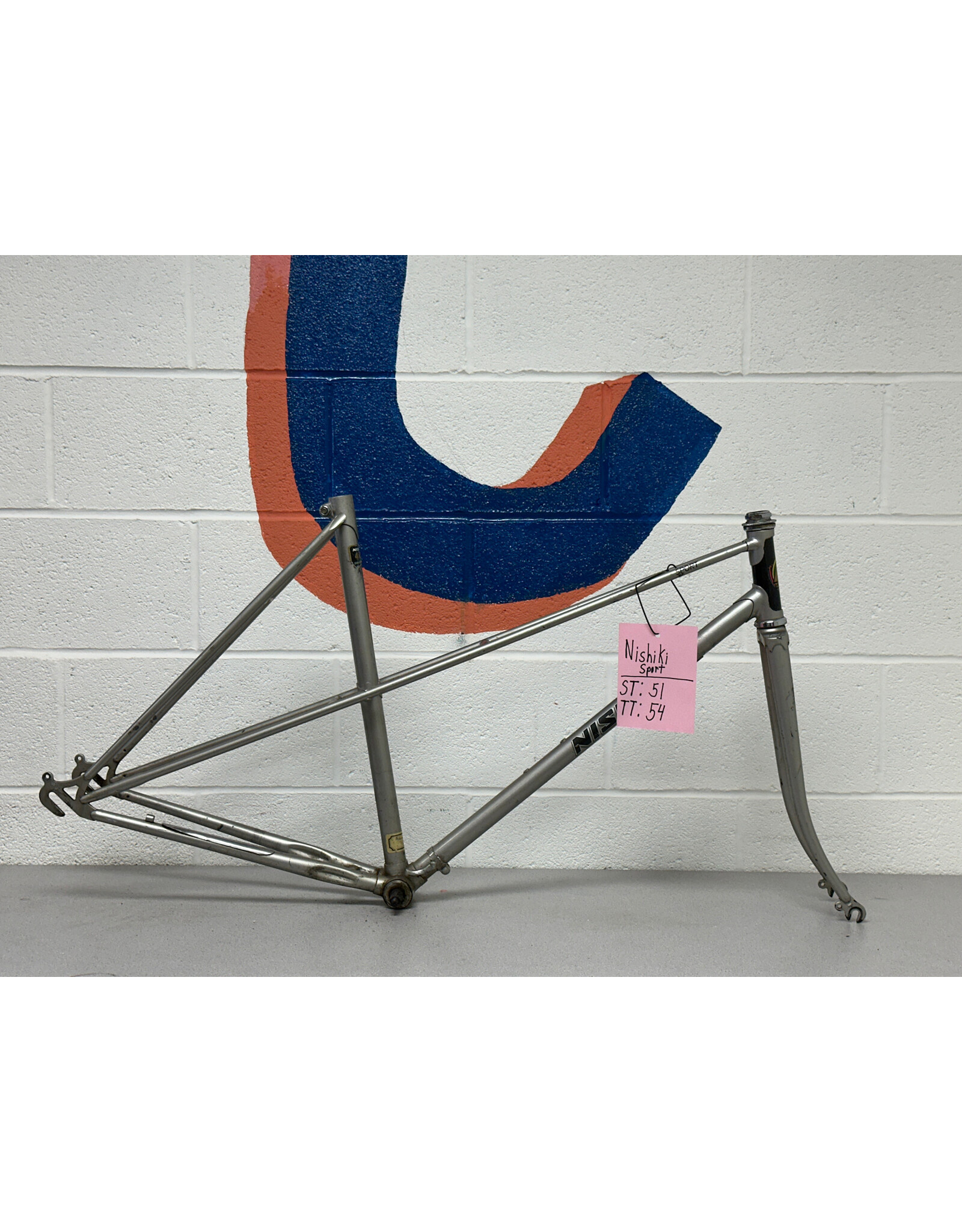 51/54  Nishiki Sport Mixte frame