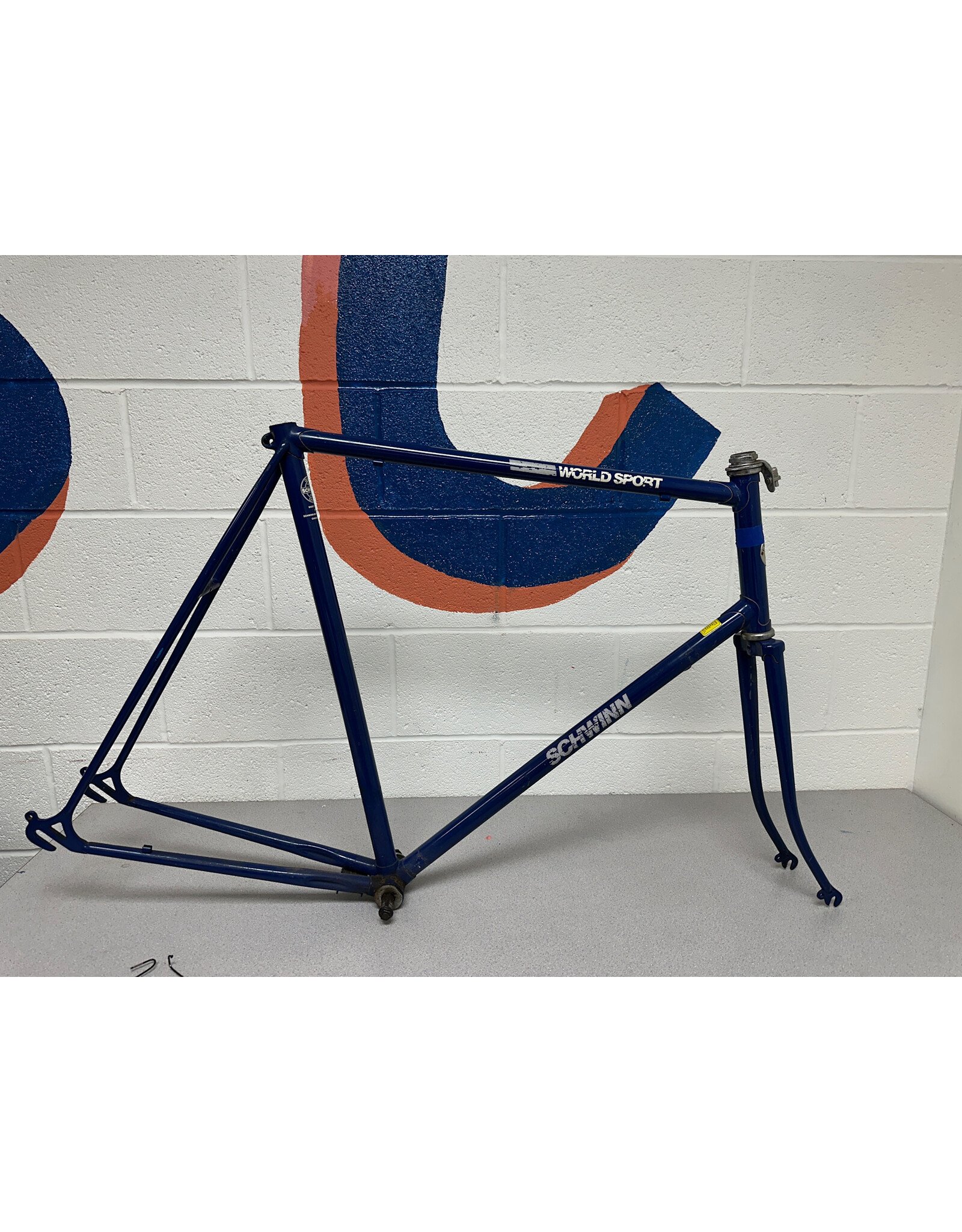 61/57 Schwinn World Sport