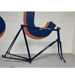 61/57 Schwinn World Sport frame