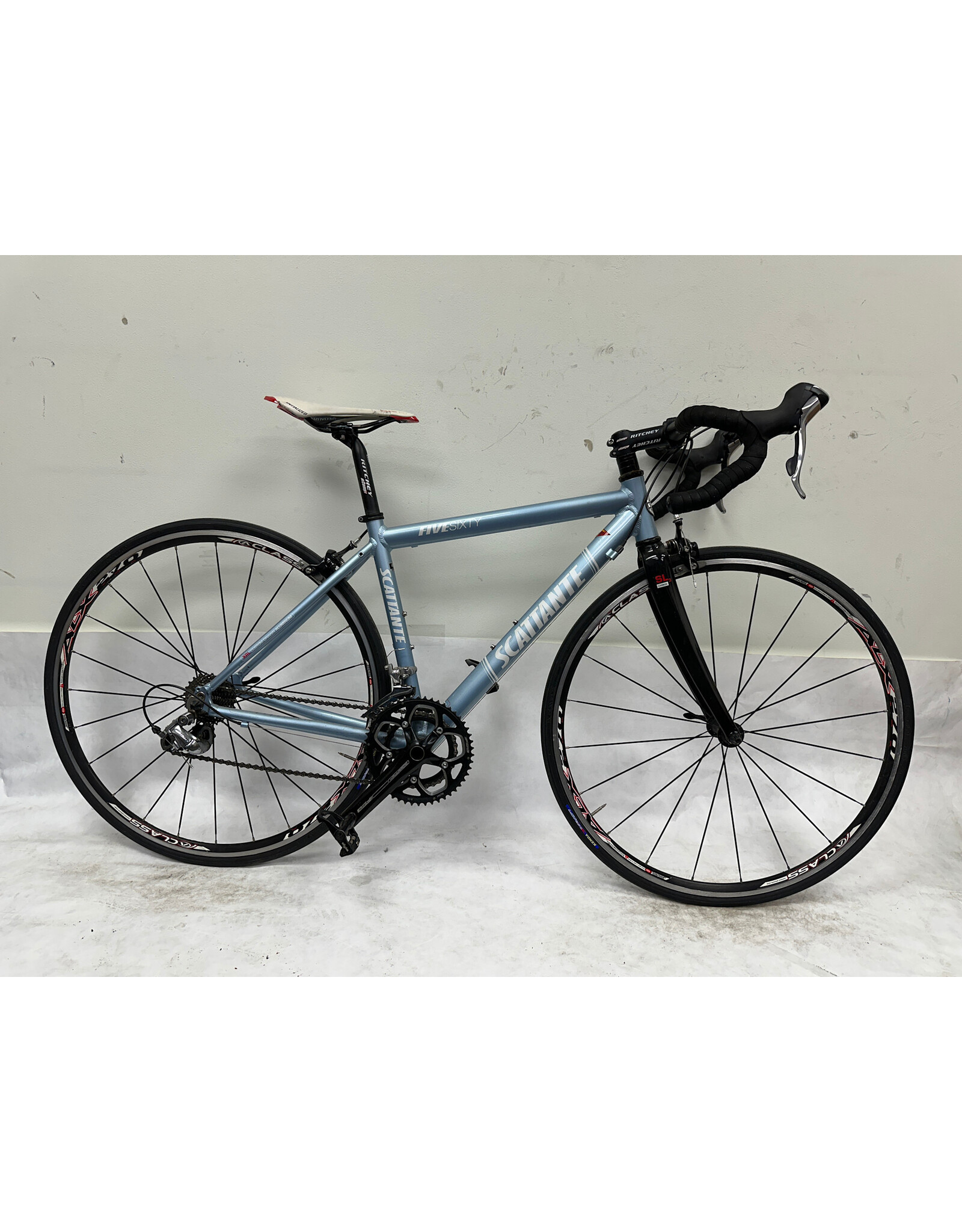 Scattante R560 Road Bike - As-is