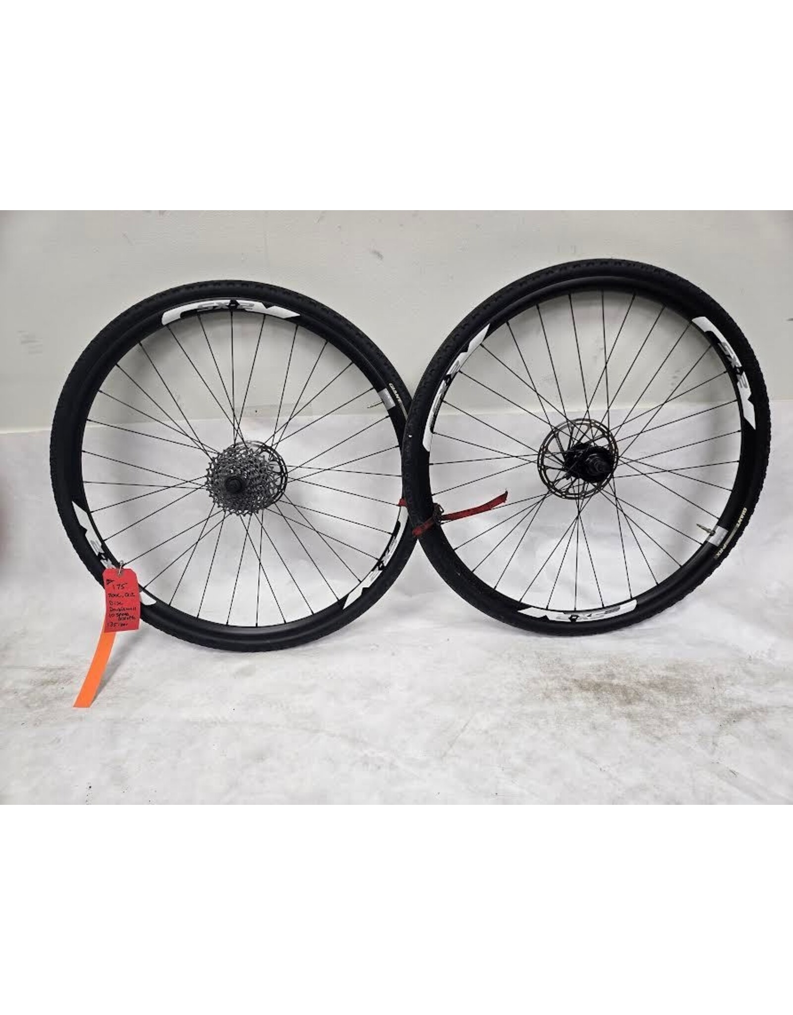 700C Giant SX-2 Wheelset QR Disc 10 speed cassette 135mm hub
