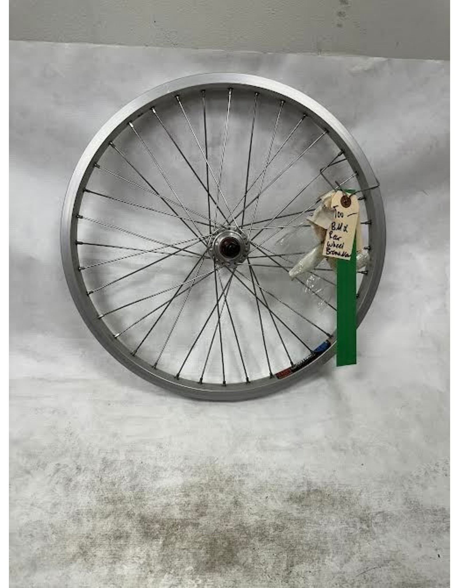 20" Sun Rhyno BMX rear wheel (NEW) 100mm   (a13)