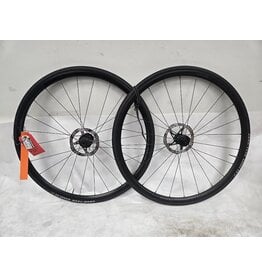 700c wheelset Shimano disc 142mm thru axle hub Goodyear Eagle F1 tires