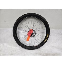 29" WTB ST rear wheel 6 bolt disc 142mm 8,9,10 speed hub Maxxis tubeless tire