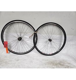 700C  Vuelta XRP double wall wheelset 120mm fixed/single speed hub bolt on axles