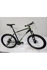 Giant Giant Revel, Black