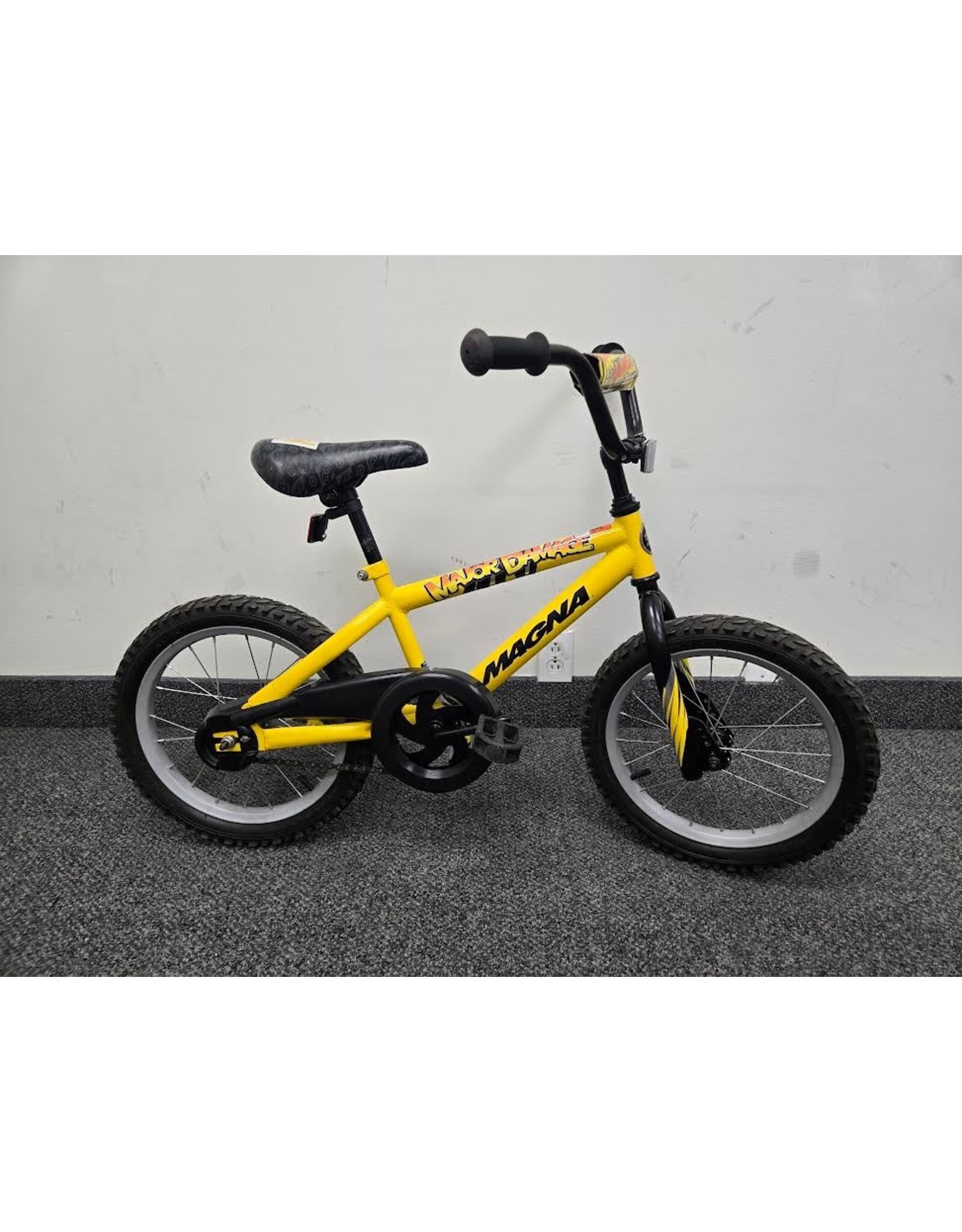 Magna Magna Major Damage, Yellow