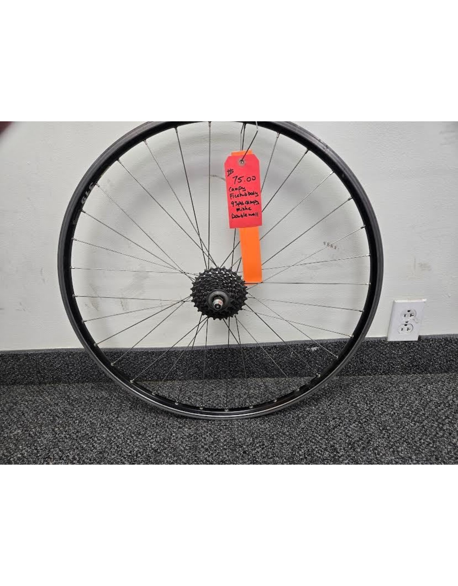 700C Mavic A319 double wall rear wheel 9 speed cassette Campagnolo free hub