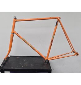 62/59 Peugeot Course frame
