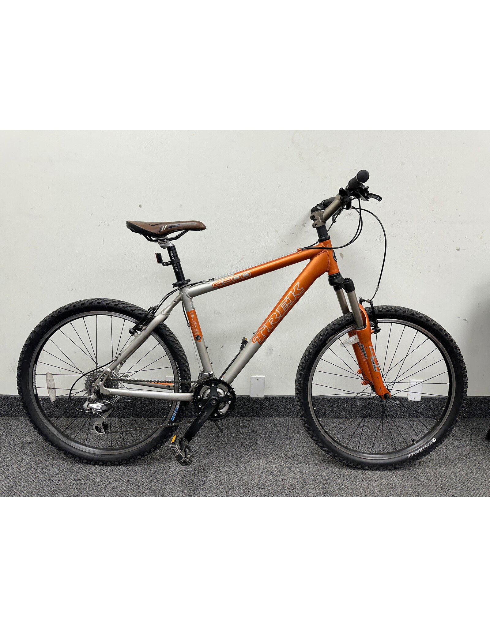 Trek 4300, Orange/Silver