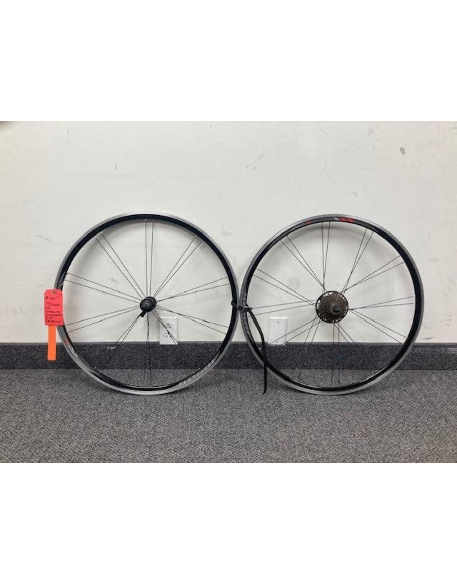 700C Bontrager SSR double wall wheelset 130mm QR 8,9.10 speed hub 10 speed cassette