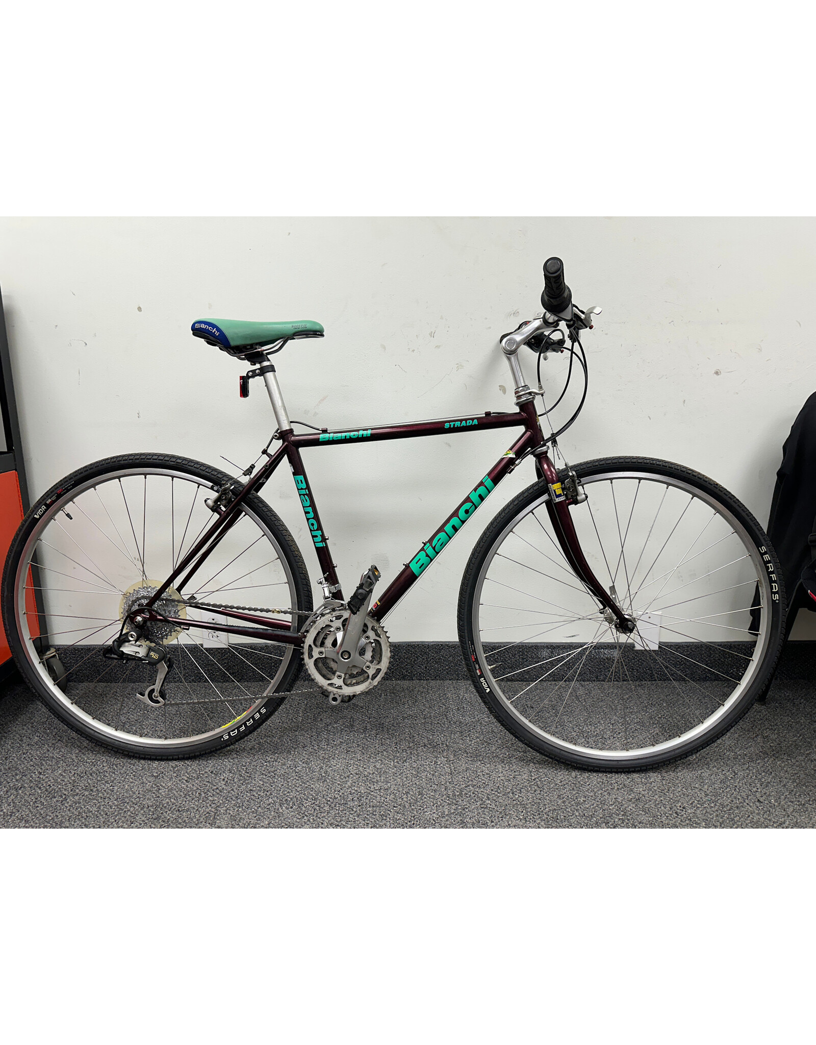 Bianchi Strada,  Burgundy