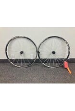 700C Bontrager double wall wheelset bladed spokes 130mm hub  (B10)