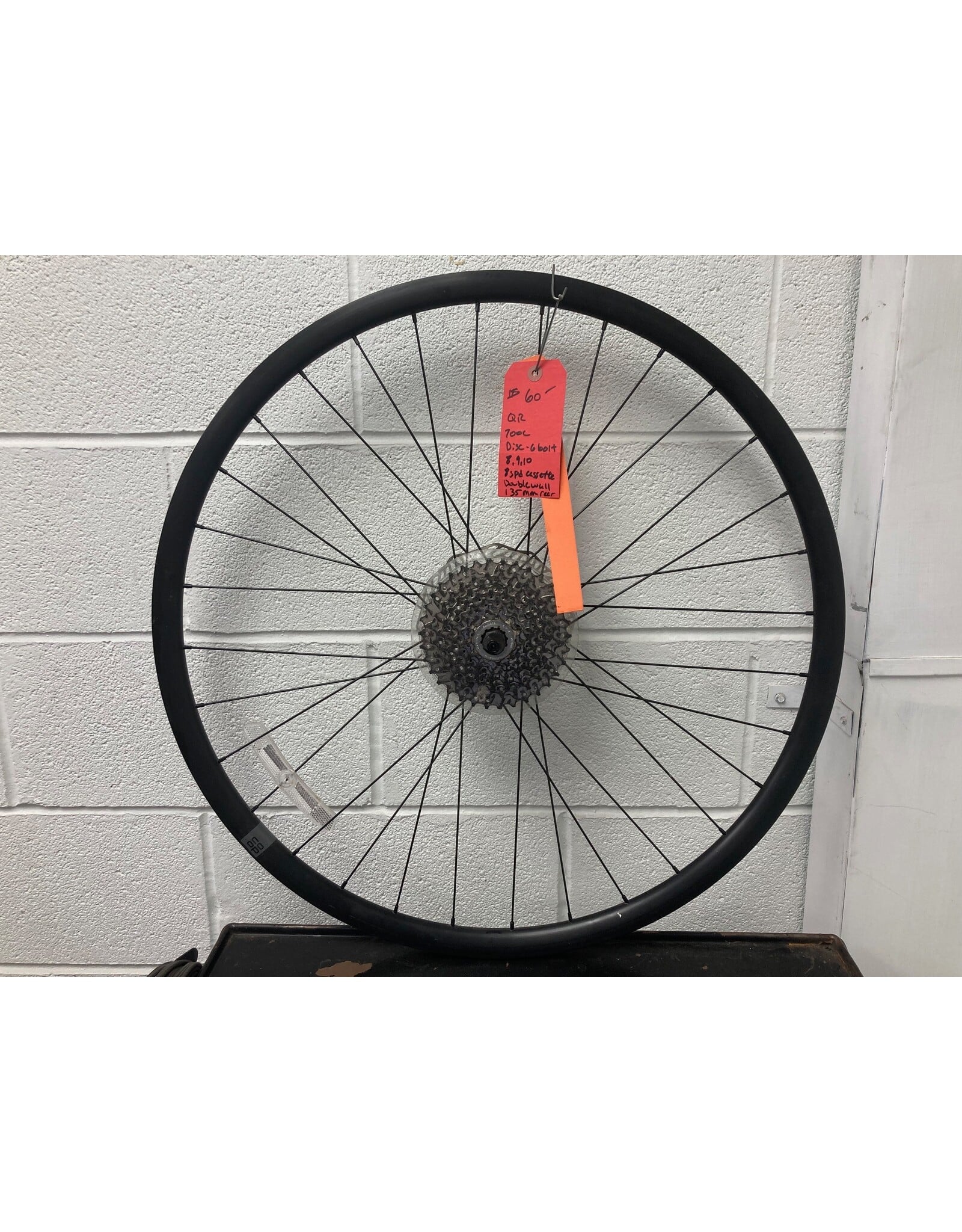 700c 6 bolt disc 8,9,10 speed135mmhub  double wall rear wheel QR (B14)