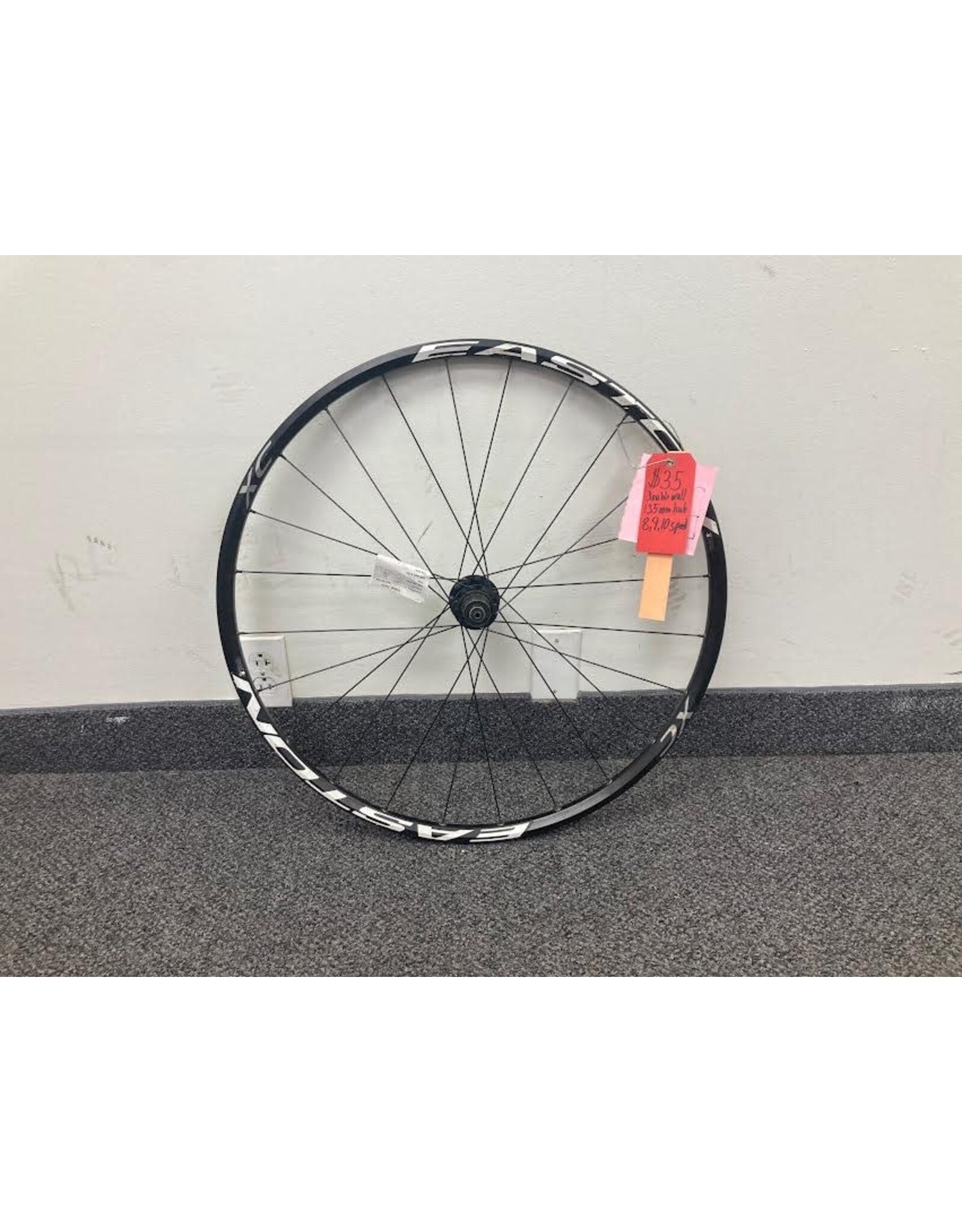 700C Easton XC doublewall rear wheel 8,9,10 speed 135mm hub (B16)