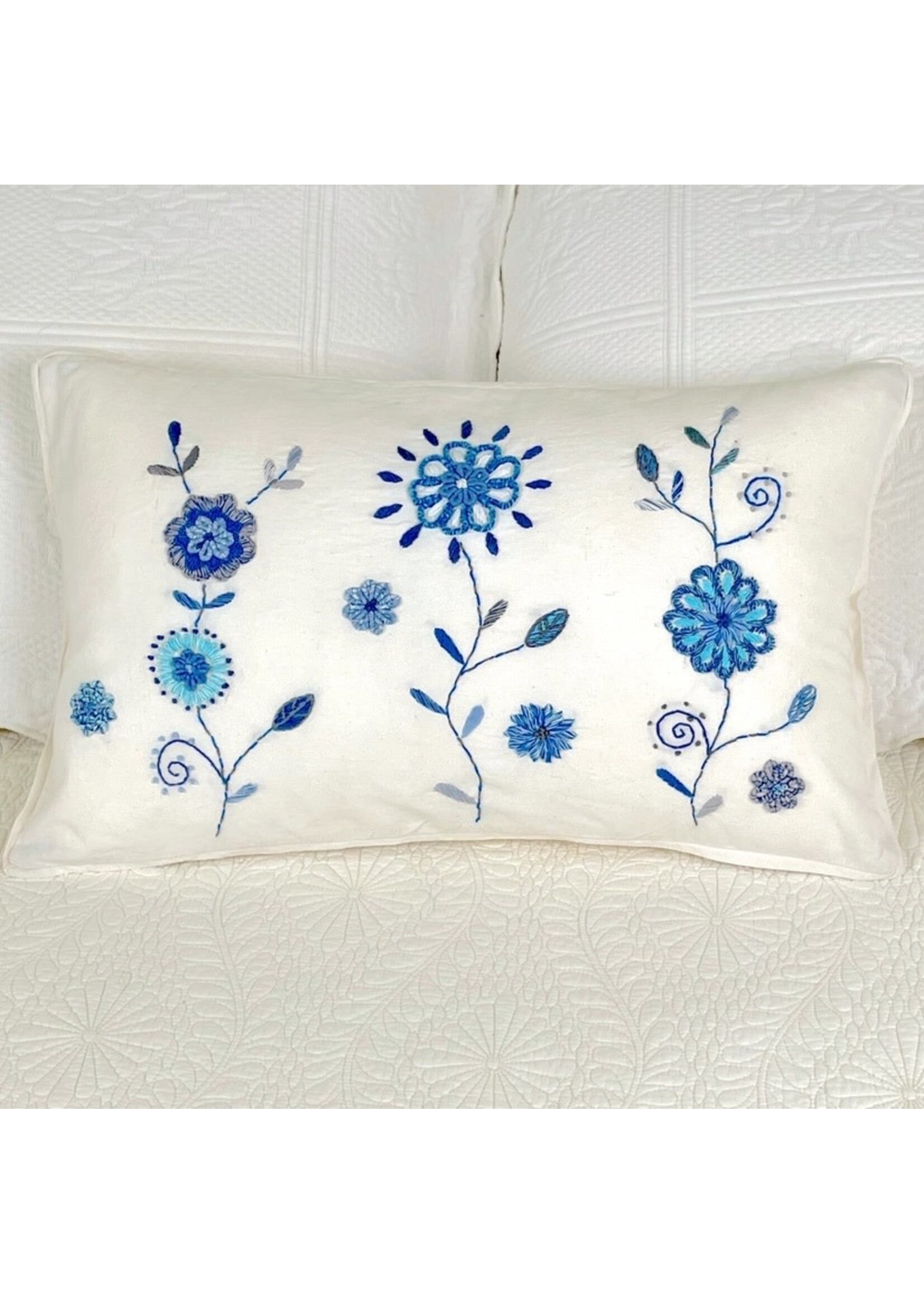 Pillow Cover- Hortencia Floral Lumbar