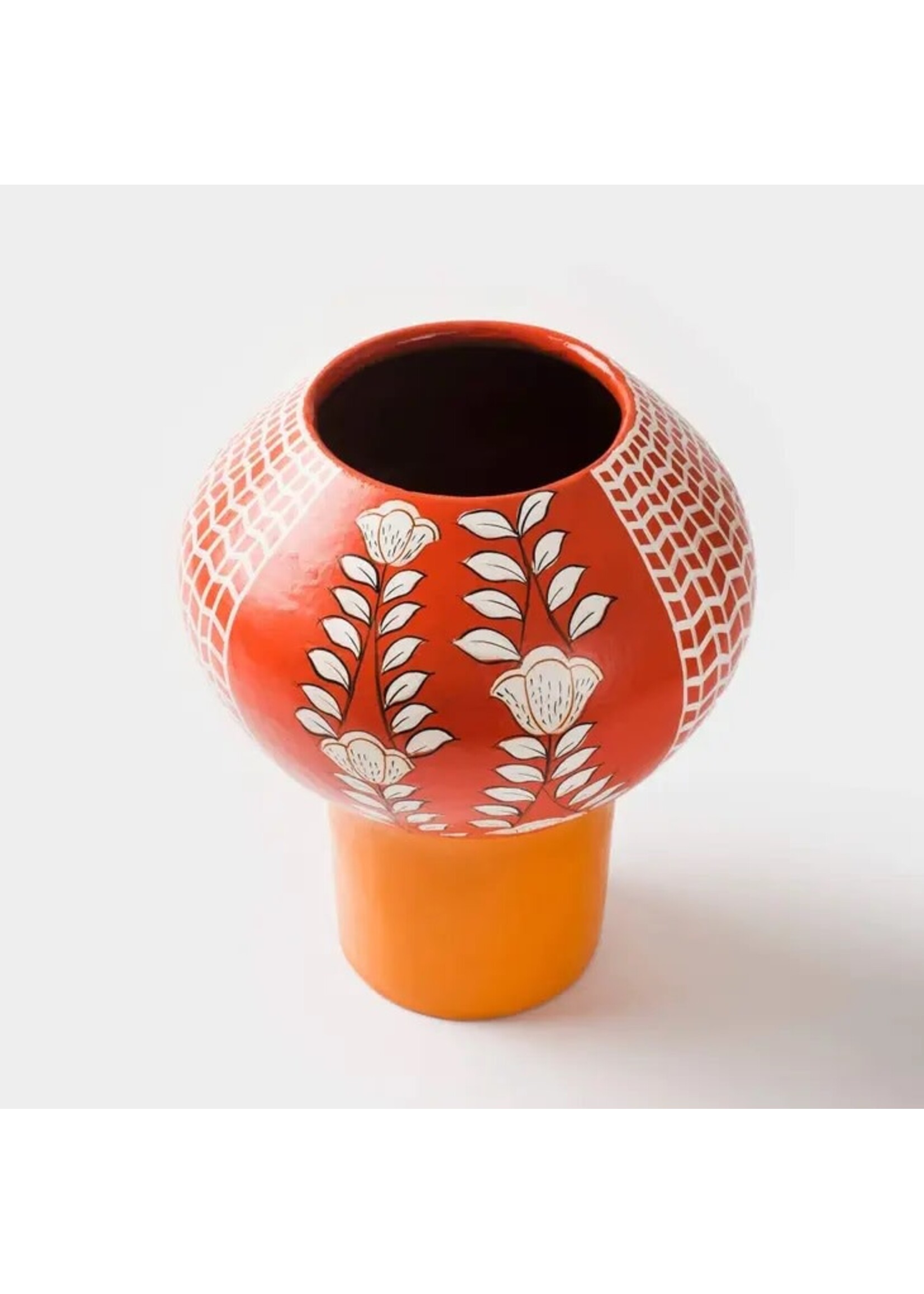 Vase- Tulip Terracotta Round