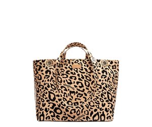 https://cdn.shoplightspeed.com/shops/637836/files/37742039/300x250x2/consuela-consuela-bam-bam-grab-n-go-jumbo-tote.jpg