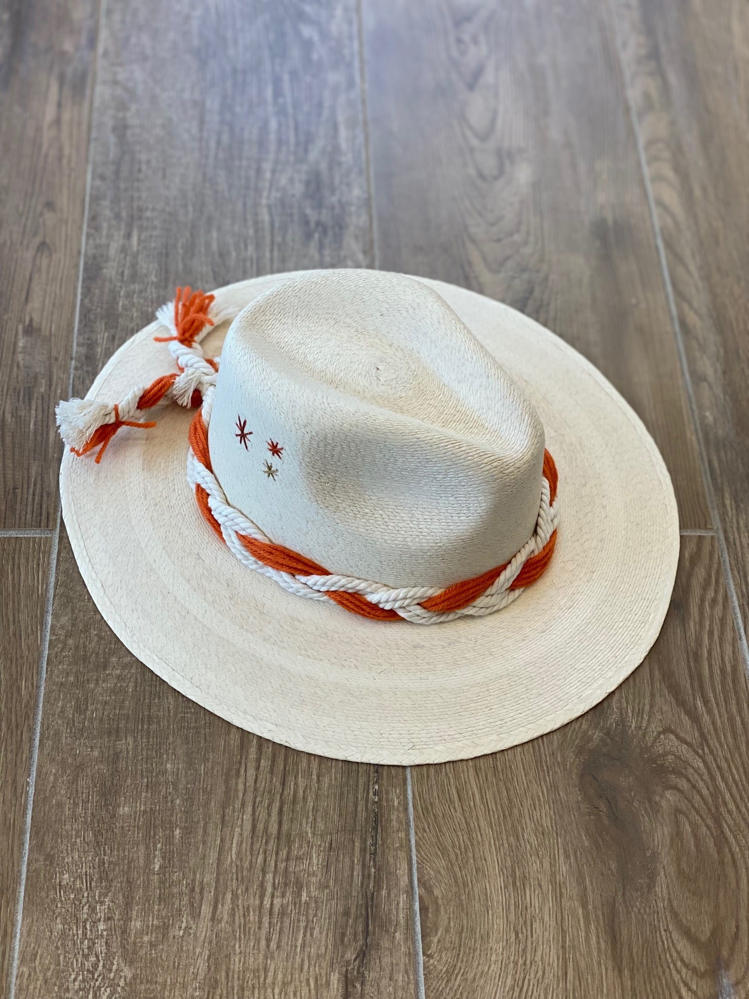 Embroidered Game Day Straw Cowboy Hat UT Pretty Please Boutique & Gifts