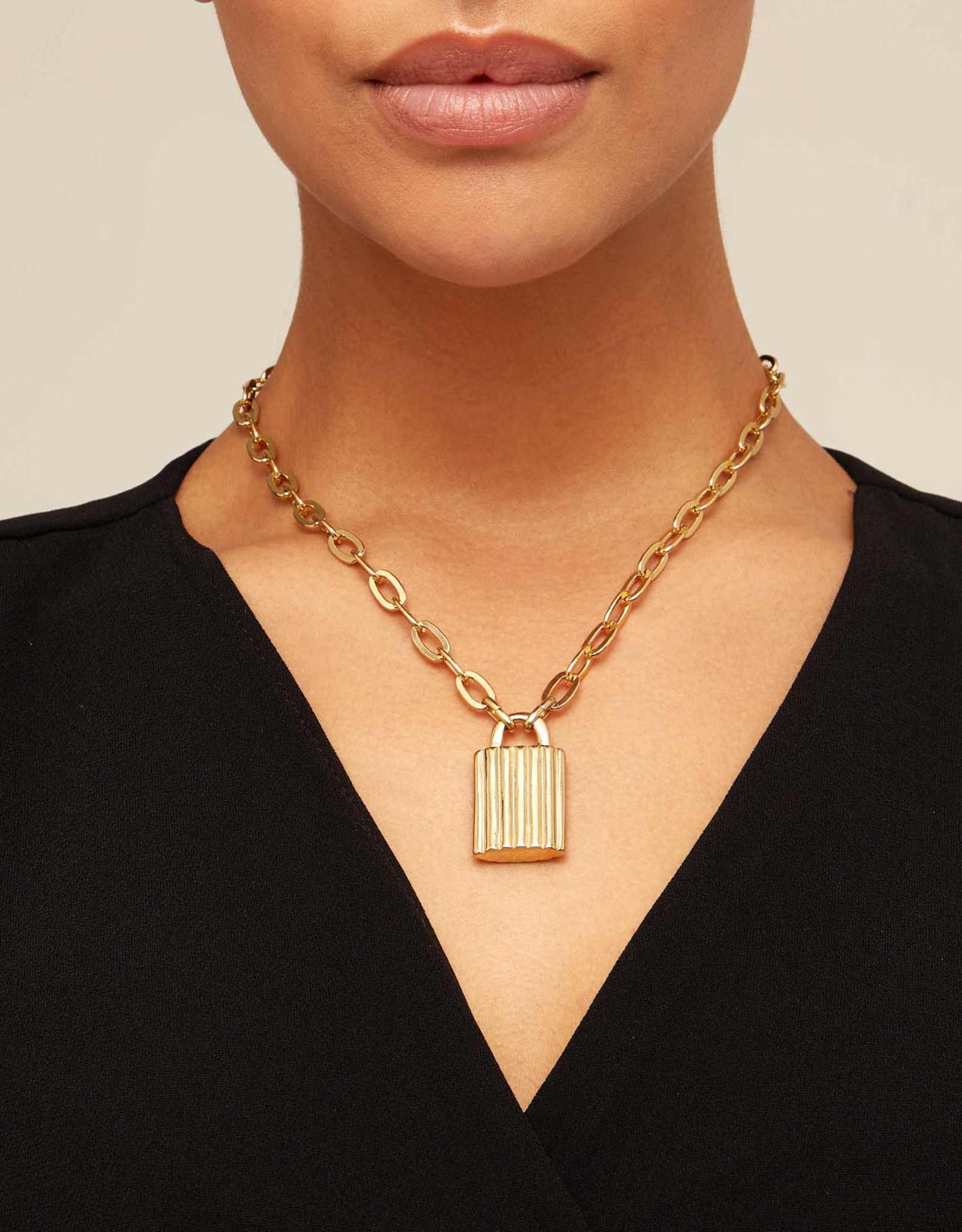 UNOde50 UNOde50 Magic Key Gold Necklace