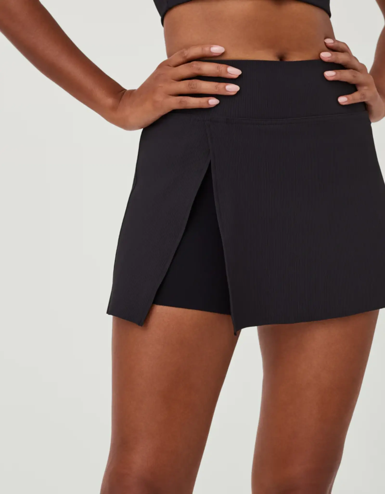 Spanx Size Small Black Polyurethane Elastic Waist seam detail Side Slit  Skirt — Labels Resale Boutique