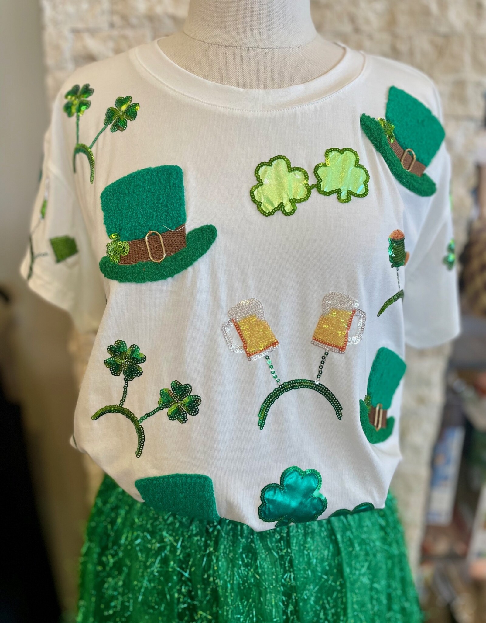Queen of Sparkles Queen of Sparkles White St Patrick's Day Sunglass, Hat & Headband Icon Tee