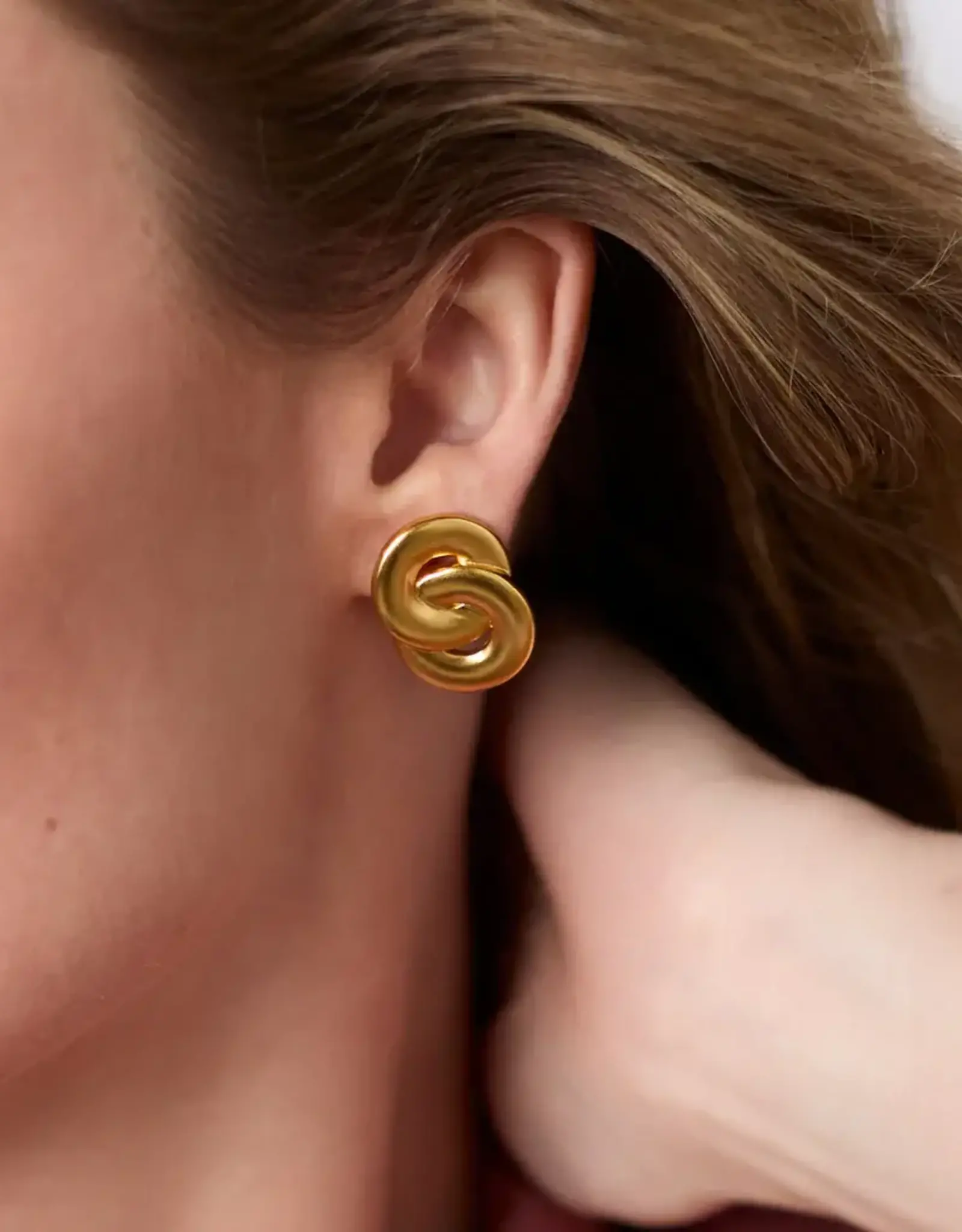 Julie Vos Infinity Earring Rainbow Gold OS