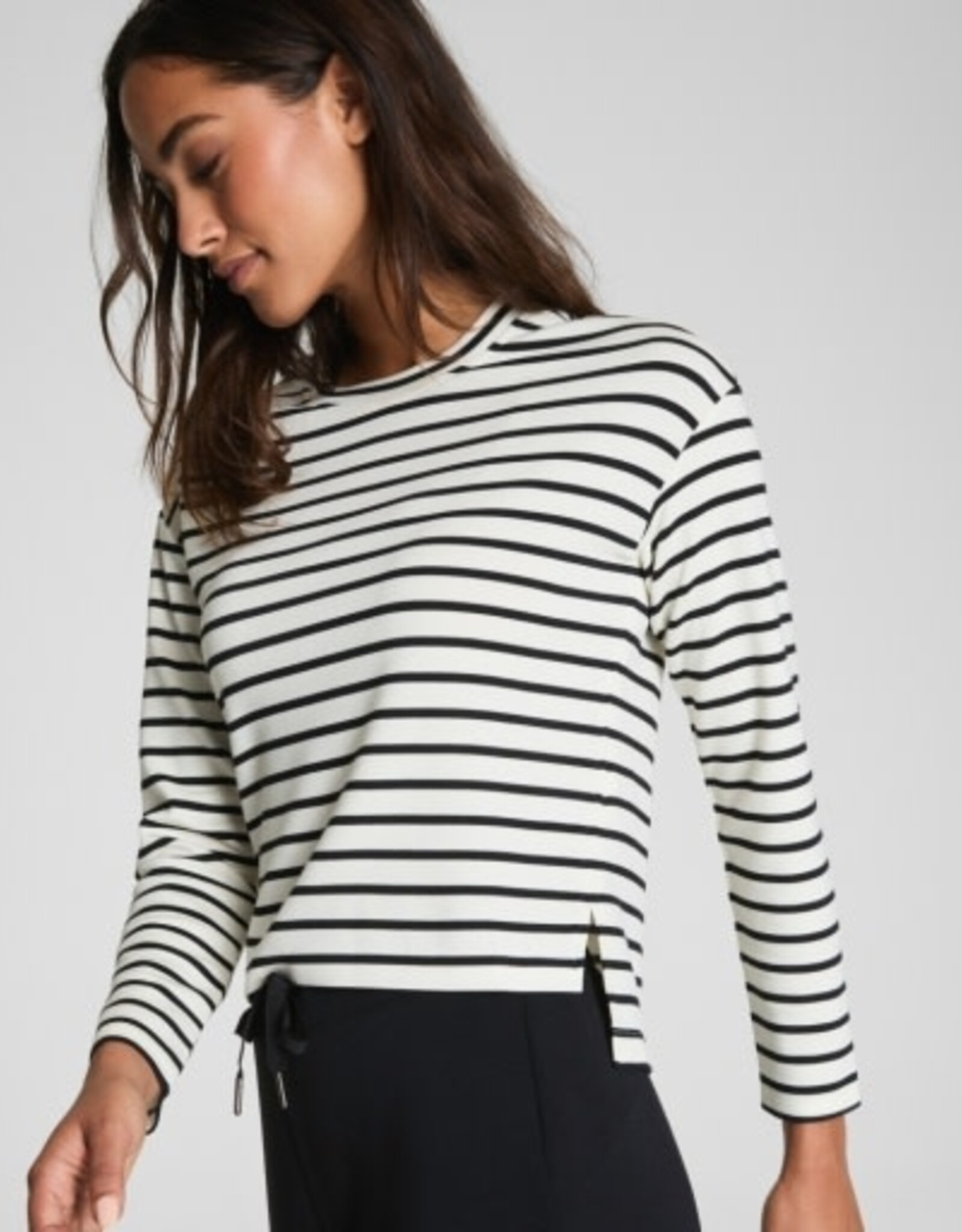Spanx Spanx Airessentials Long Sleeve Side Slit Top