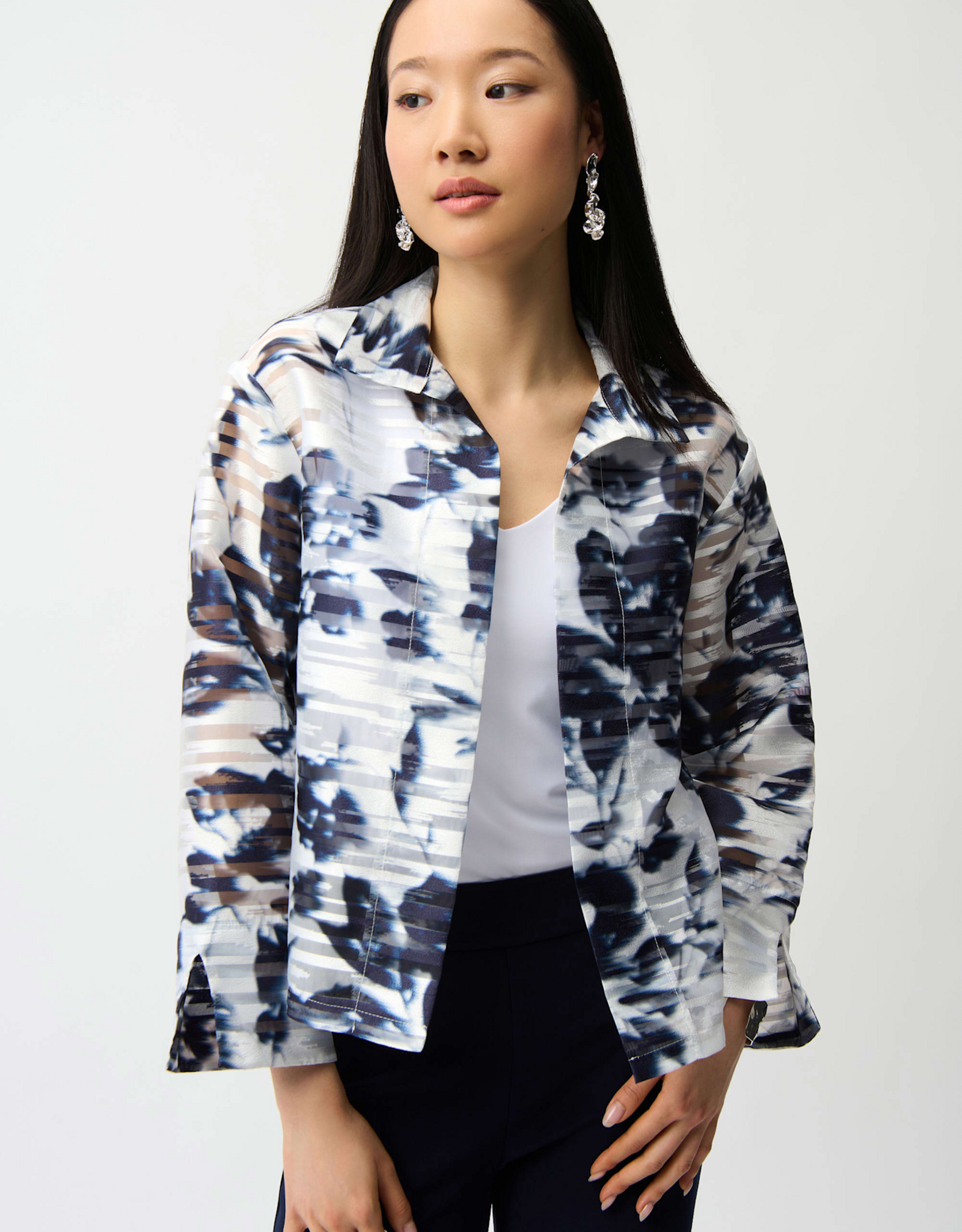 Joseph Ribkoff Joseph Ribkoff Jacquard Organza Floral Print Trapeze Jacket With Stand Collar