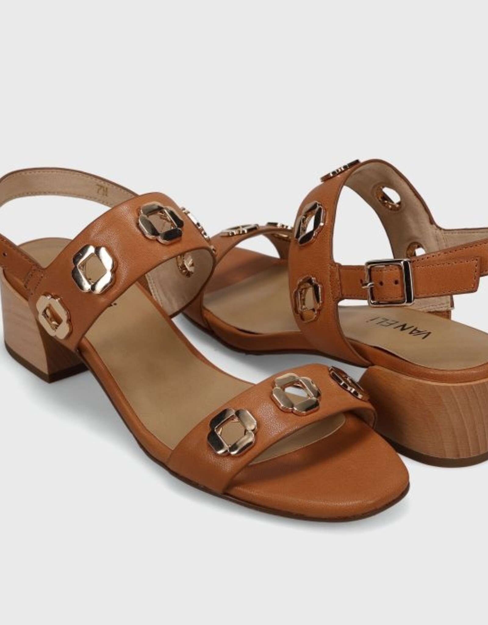 VANELi Vaneli Cris Almond Cyrene Shoe