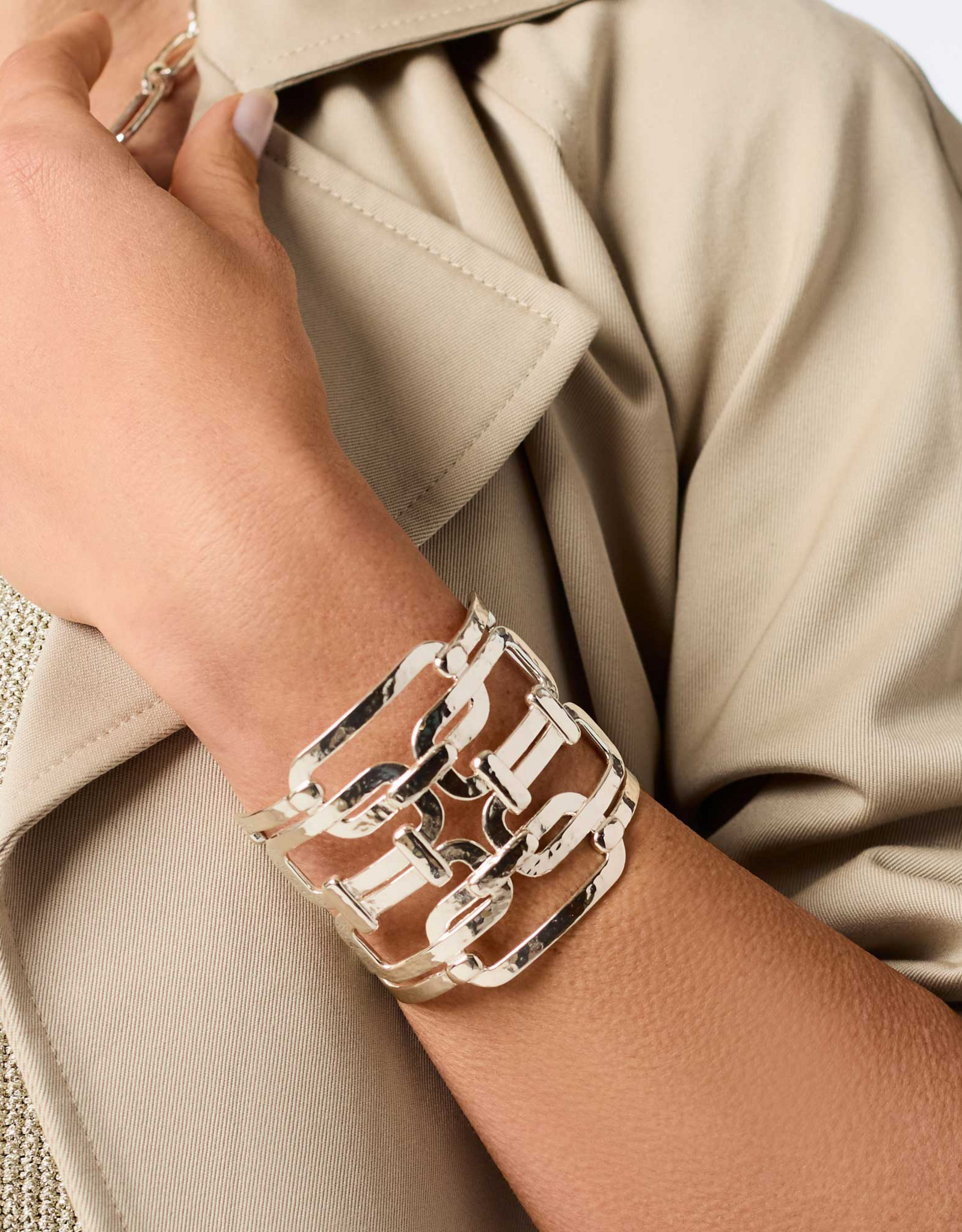 Julie Vos Julie Vos Sahara Statement Cuff Silver