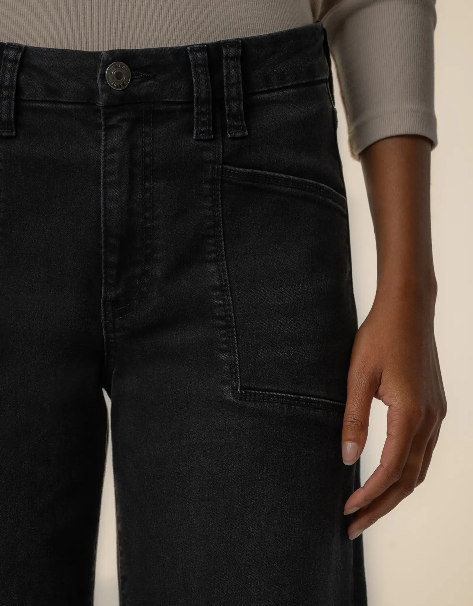 Kut from the Kloth / STS Blue Kut Meg High Rise Wide Leg Front Pocket Jean in Politely